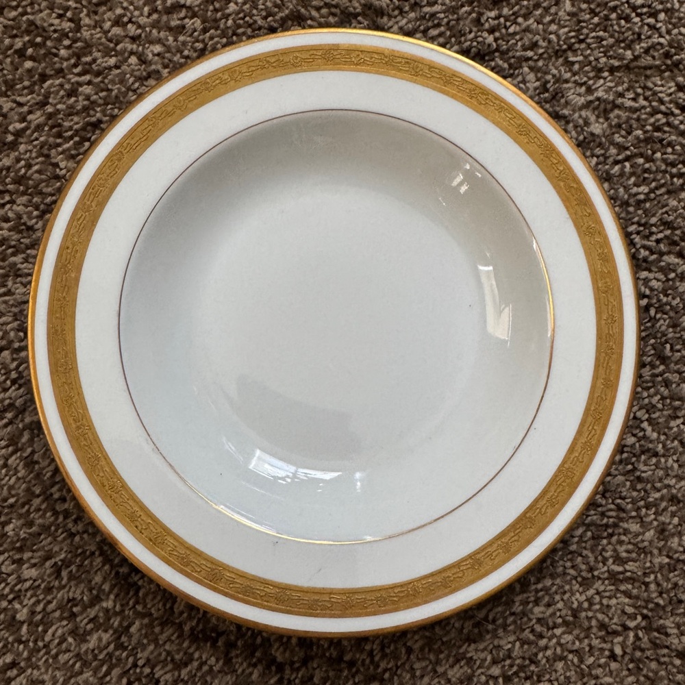 Vintage O.P. Co Syracuse China Bowl